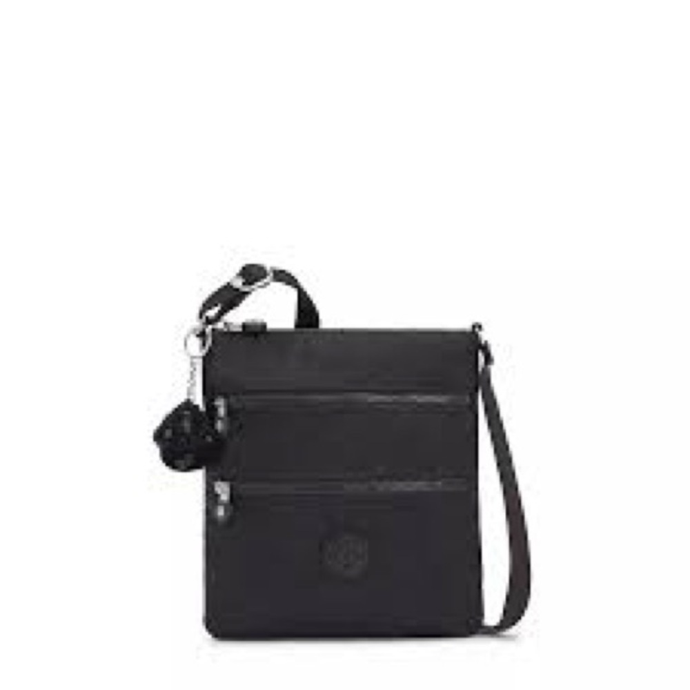 3-way crossbody. 8" W x 9" H x 1.25" D
Includes the monkey keychain
MSRP $64